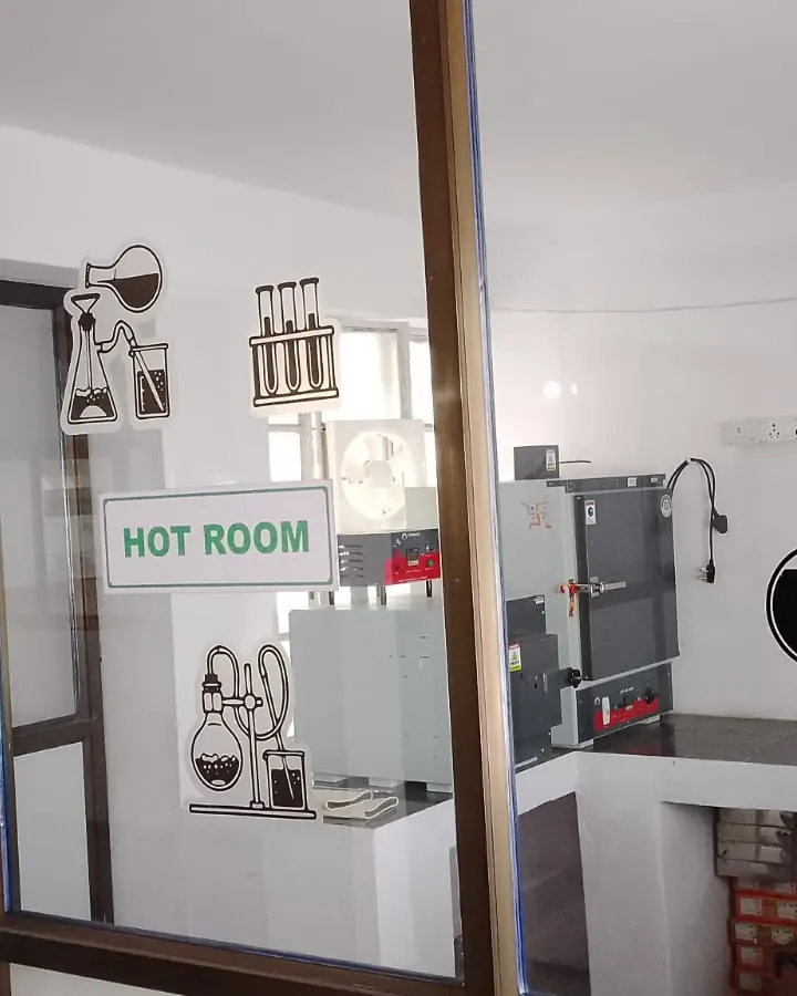 Dedicated hot room at Chittor Test House seen through the glass partition