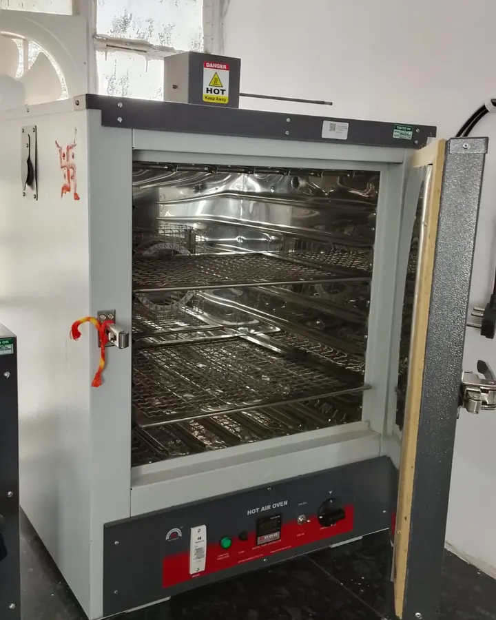 Hot air oven with stainless steel trays at Chittor Test House